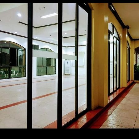 Greenhills Garden Square 2Br & 2 Toilets 马尼拉 外观 照片